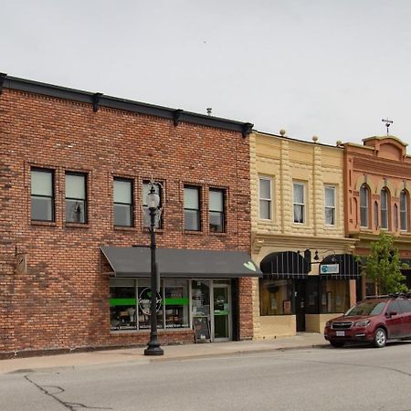 The Green Heart Inn Kingsville Exterior photo