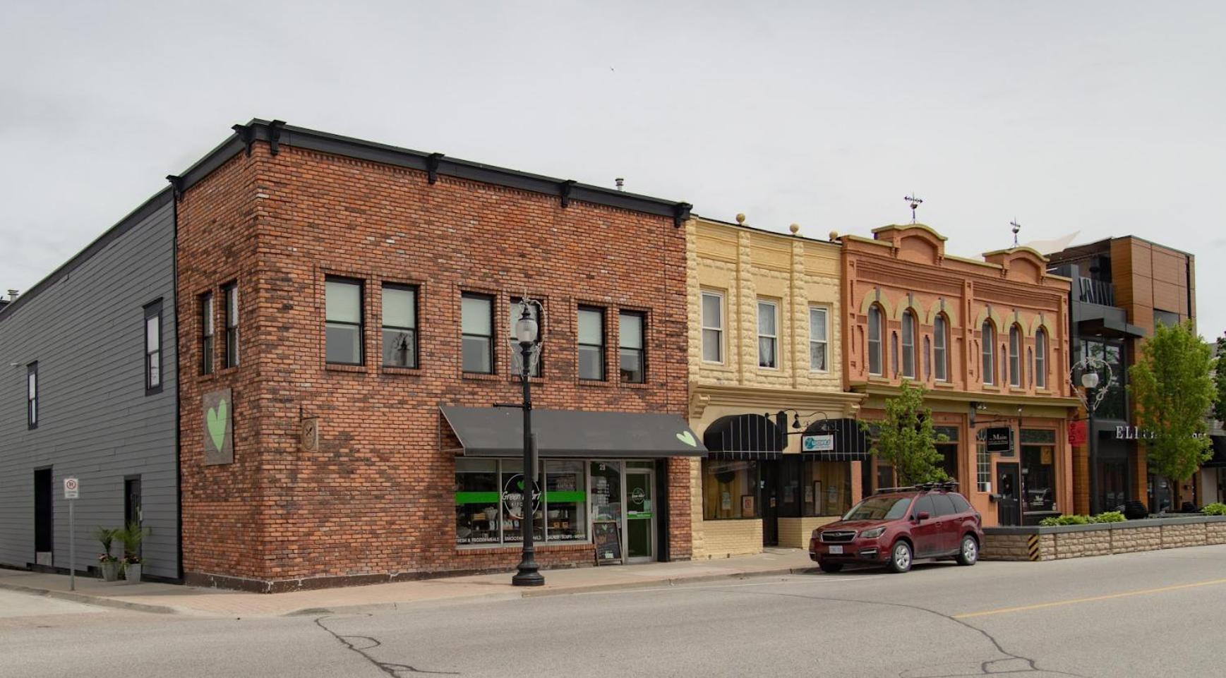 The Green Heart Inn Kingsville Exterior photo